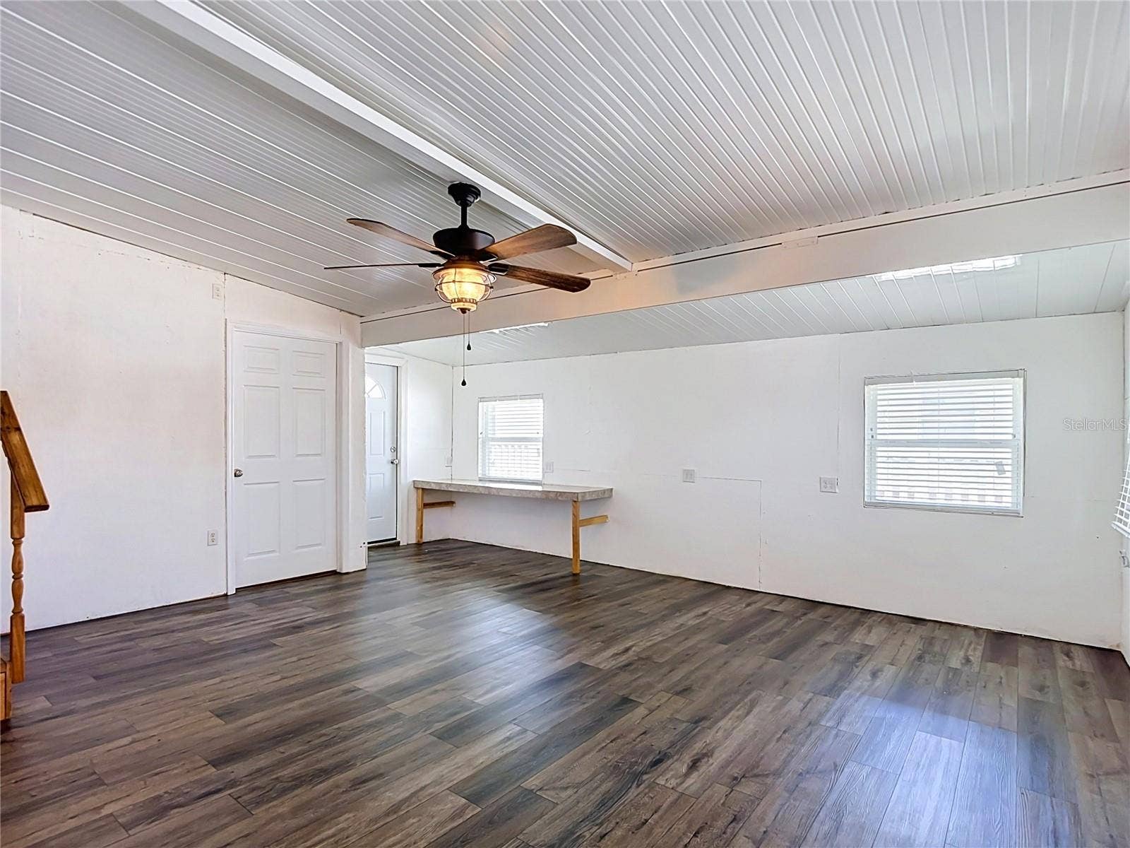 39032 OLA AVENUE, Zephyrhills, FL 33542 flex space