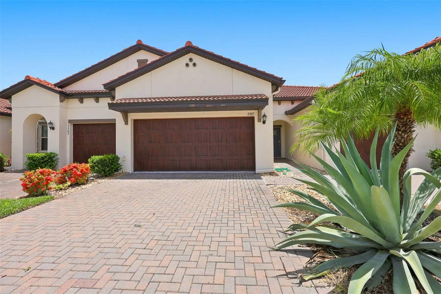 Property photo for 5305 STOIC VALE DRIVE, Wimauma, FL