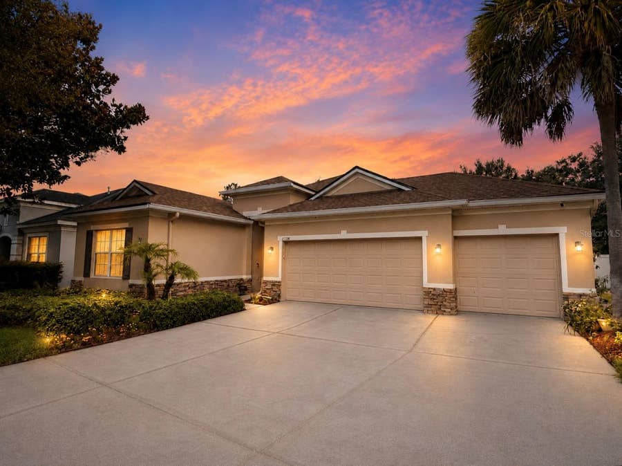 Property photo for 11238 WEMBLEY LANDING DRIVE, Lithia, FL