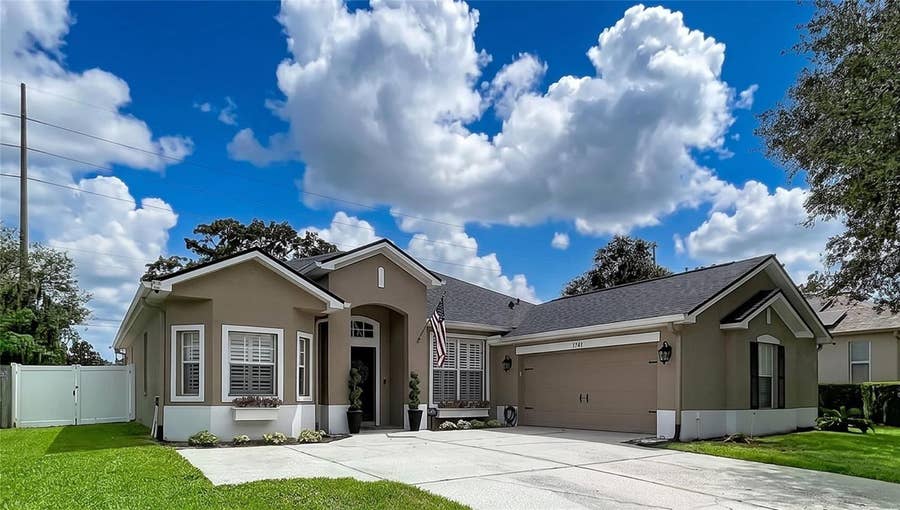 Property photo for 1748 BROOKSTONE WAY, Plant City, FL
