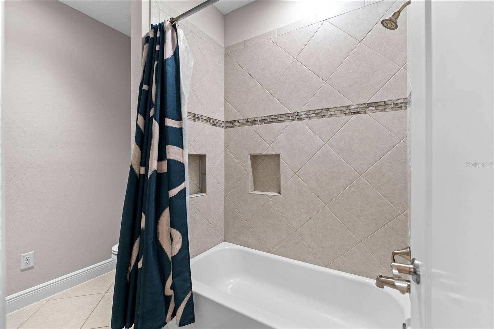 13826 MOONSTONE CANYON DRIVE, Riverview, FL 33579