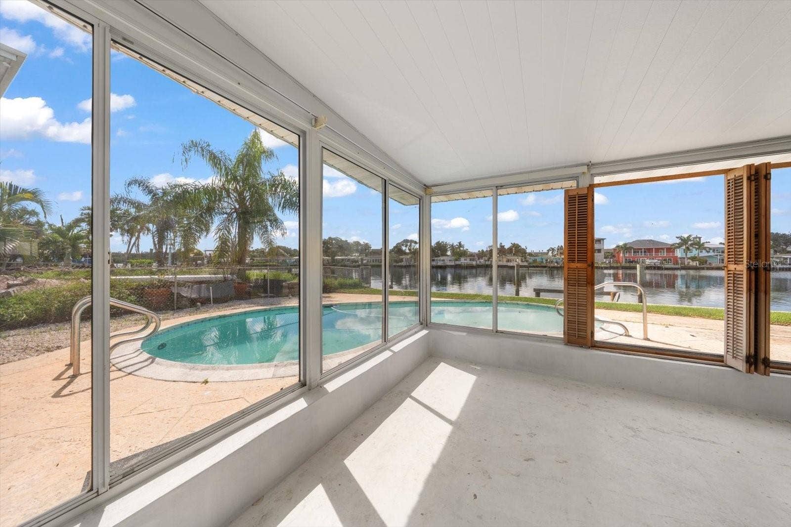 337 LA HACIENDA DRIVE, Indian Rocks Beach, FL 33785