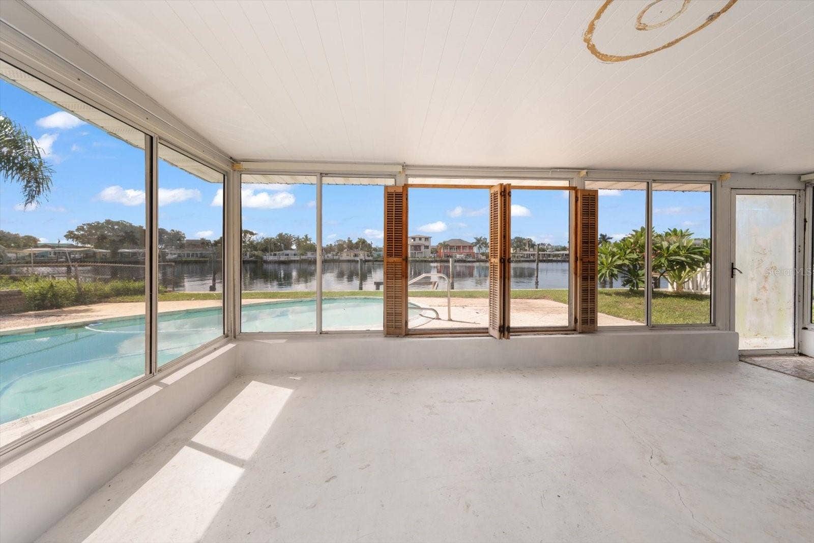 337 LA HACIENDA DRIVE, Indian Rocks Beach, FL 33785