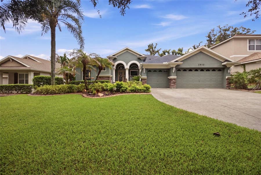Property photo for 2013 RAVEN MANOR DRIVE, Dover, FL