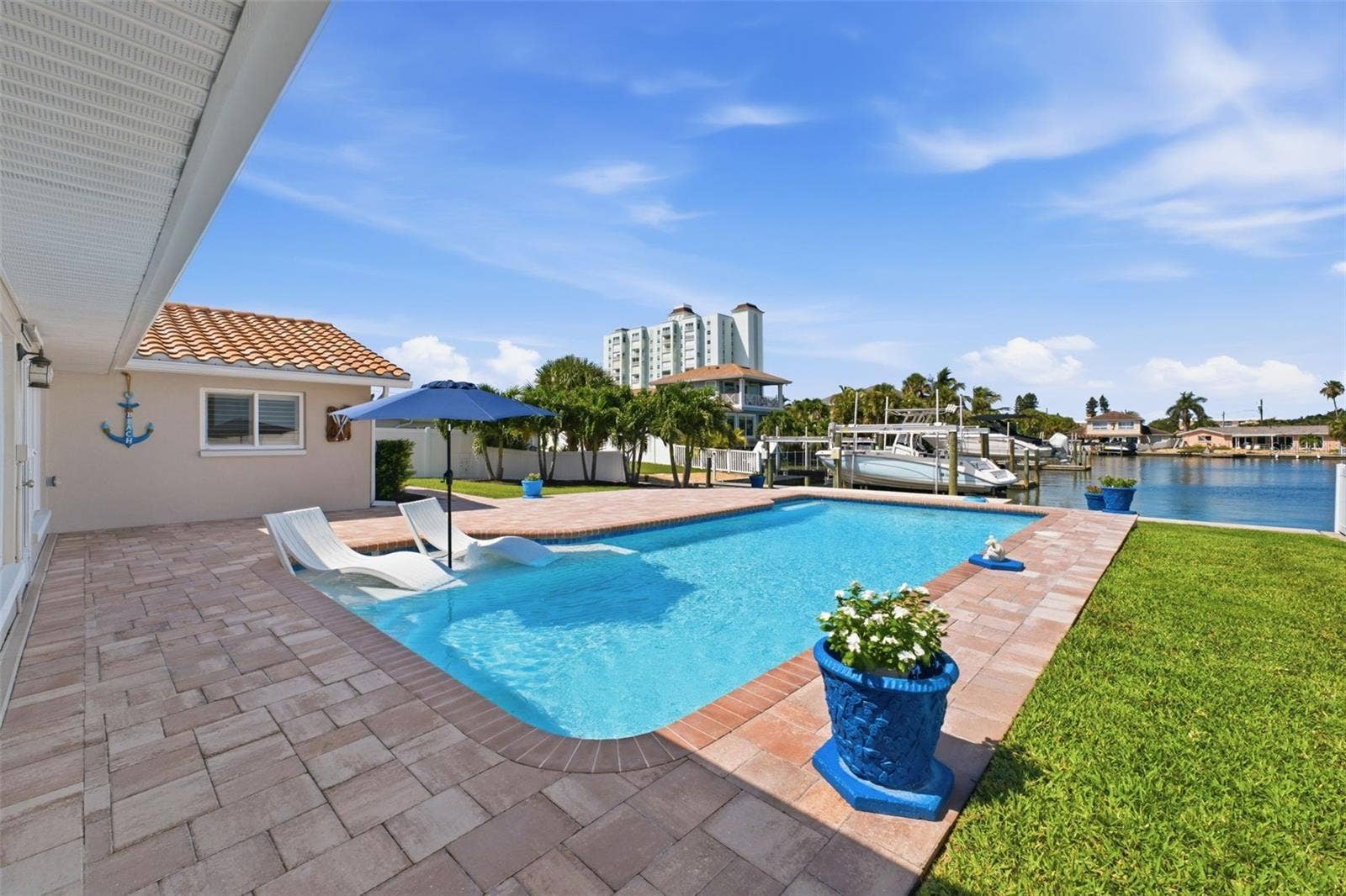 6414 2ND PALM POINT, St Pete Beach, FL 33706 6414 2ND PALM POINT, St Pete Beach, FL 33706