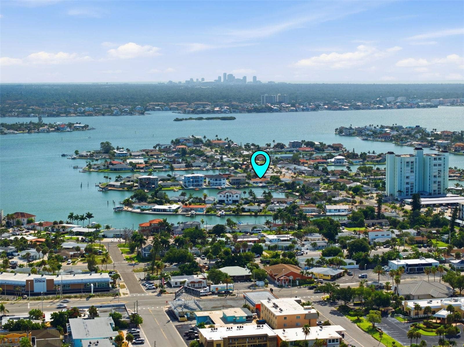 6414 2ND PALM POINT, St Pete Beach, FL 33706 Short drive to Downtown St Pete