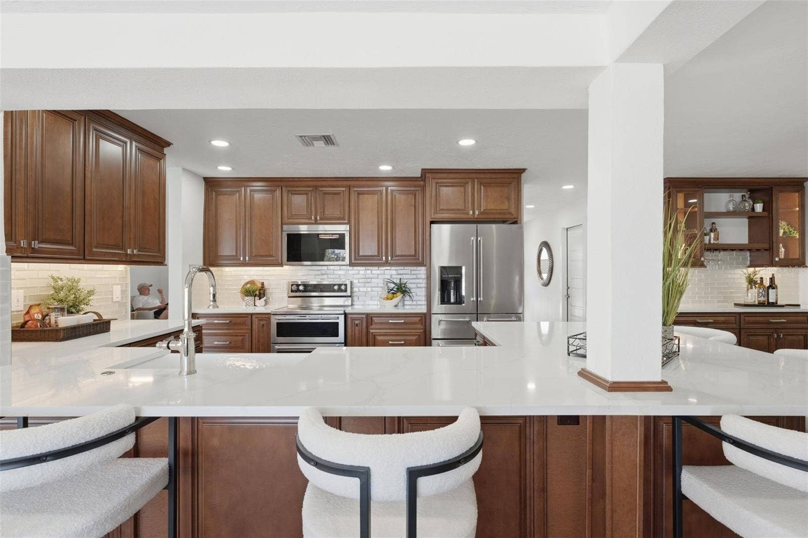 6414 2ND PALM POINT, St Pete Beach, FL 33706 6414 2ND PALM POINT, St Pete Beach, FL 33706