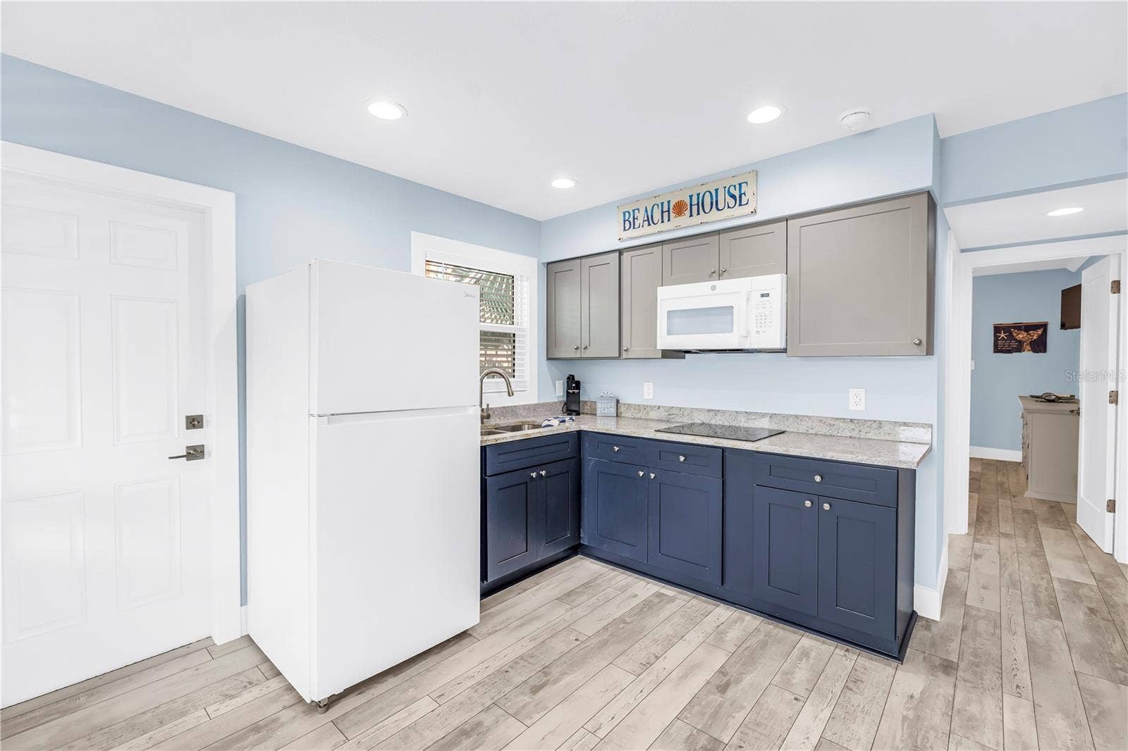 644 72ND AVENUE, St Pete Beach, FL 33706 644 72ND AVENUE, St Pete Beach, FL 33706