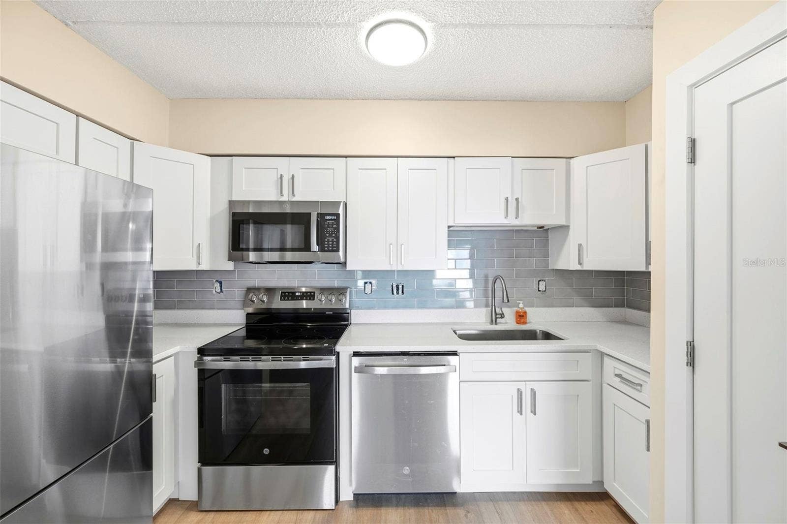 10365 PARADISE BOULEVARD, #1, Treasure Island, FL 33706 10365 PARADISE BOULEVARD, #1, Treasure Island, FL 33706