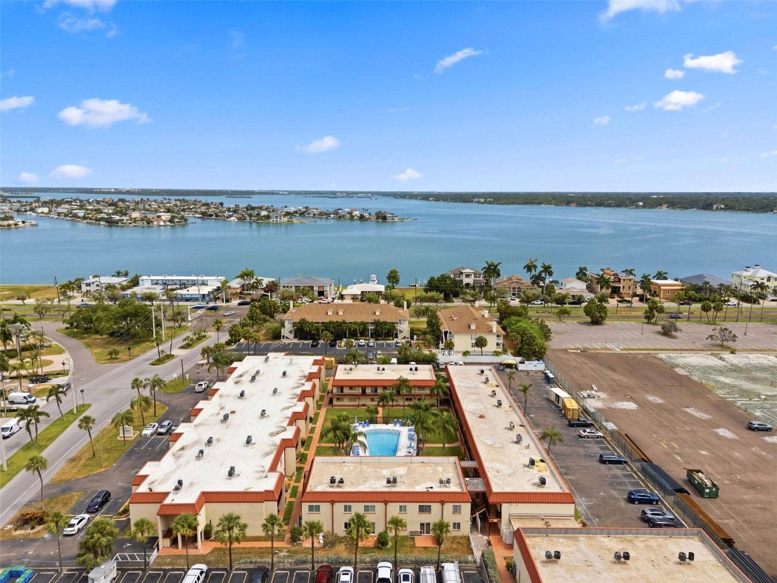 10365 PARADISE BOULEVARD, #1, Treasure Island, FL 33706 10365 PARADISE BOULEVARD, #1, Treasure Island, FL 33706