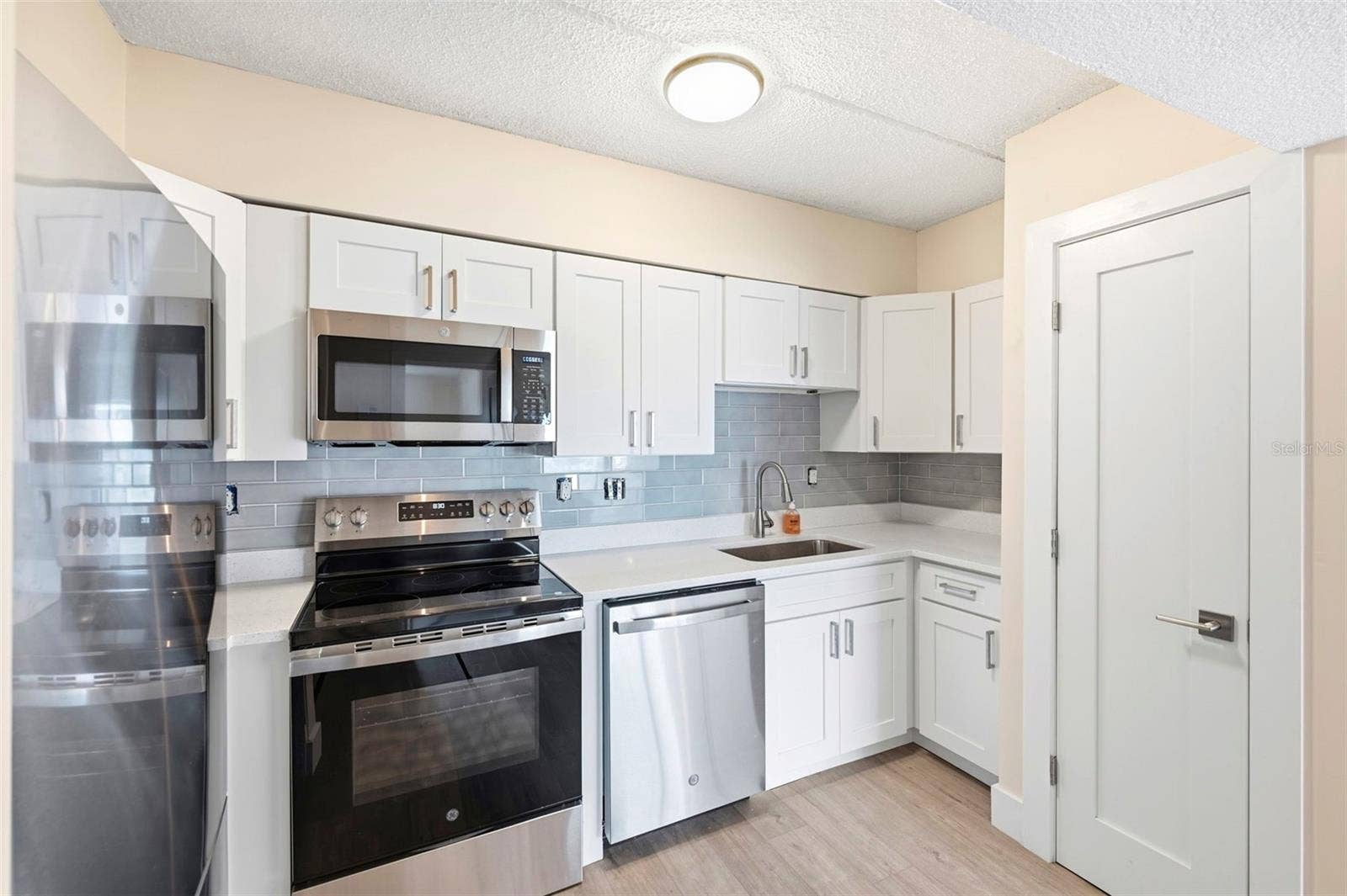 10365 PARADISE BOULEVARD, #1, Treasure Island, FL 33706 10365 PARADISE BOULEVARD, #1, Treasure Island, FL 33706