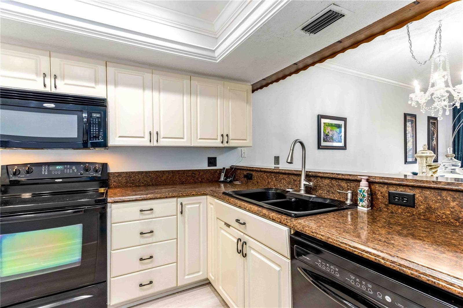 320 ISLAND WAY, #605, Clearwater Beach, FL 33767