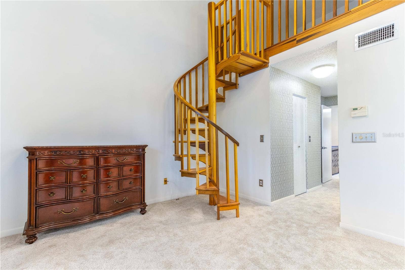 320 ISLAND WAY, #605, Clearwater Beach, FL 33767