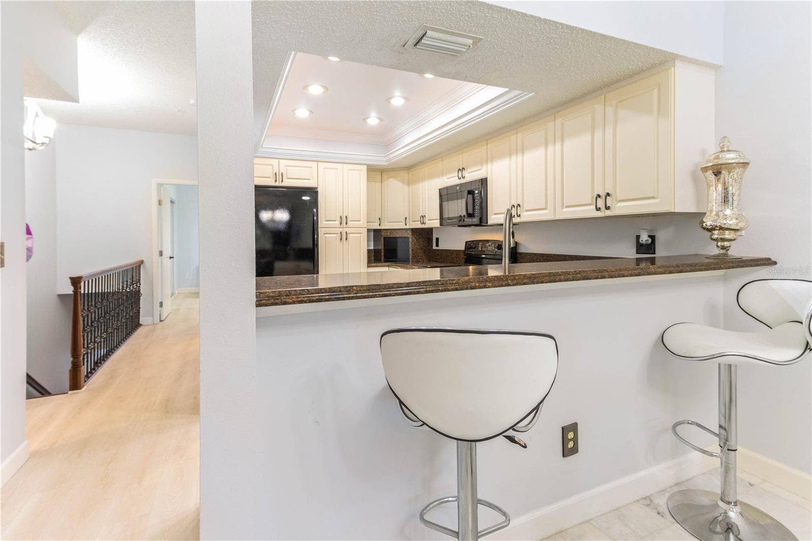 320 ISLAND WAY, #605, Clearwater Beach, FL 33767
