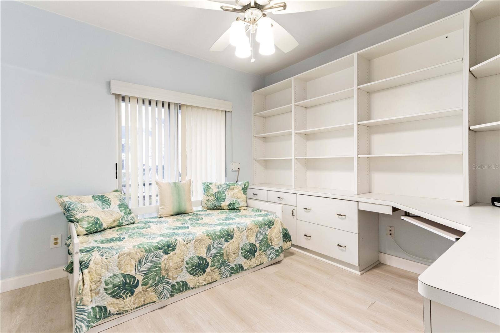 320 ISLAND WAY, #605, Clearwater Beach, FL 33767