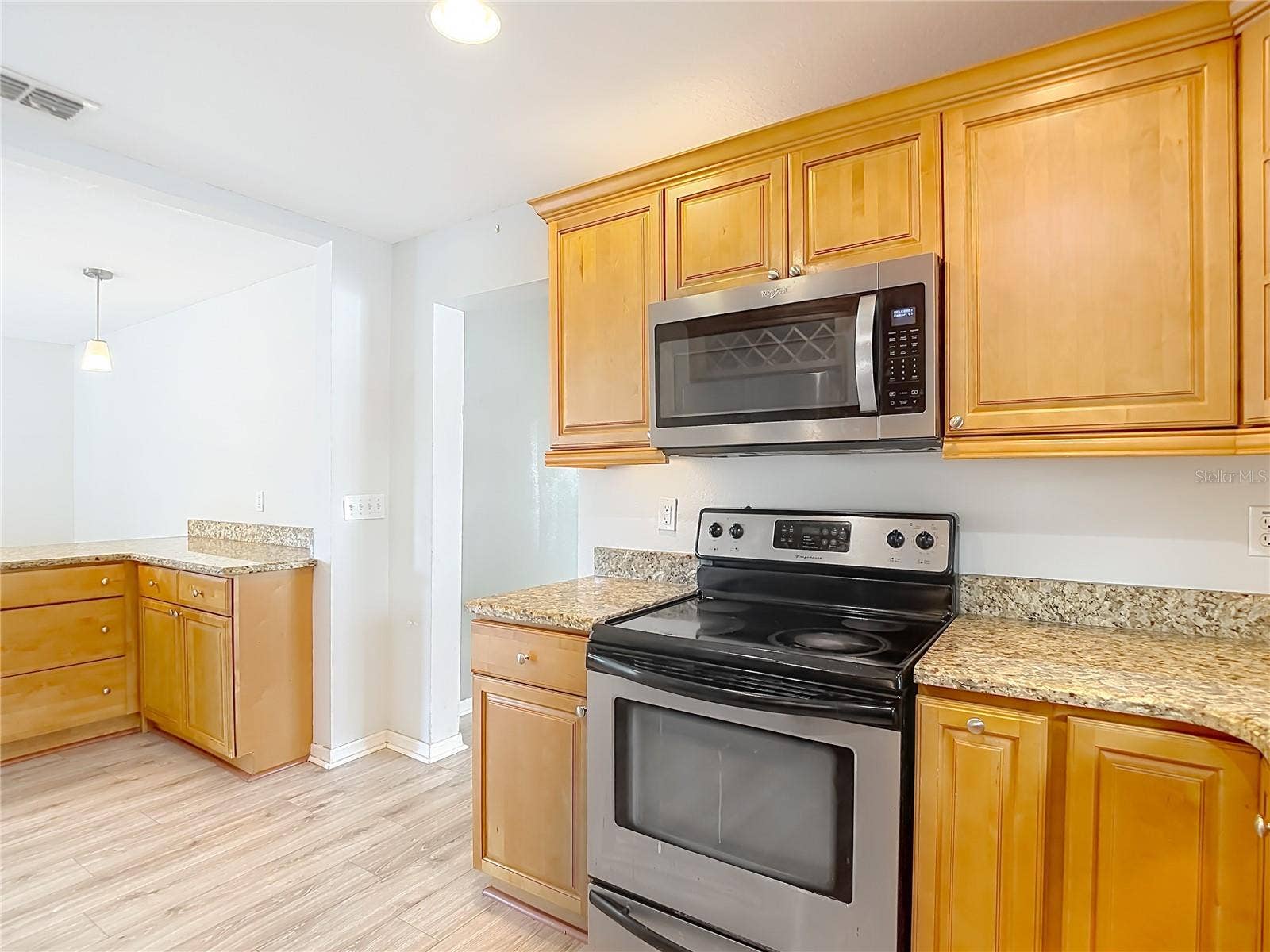 3002 W ARCH STREET, Tampa, FL 33607