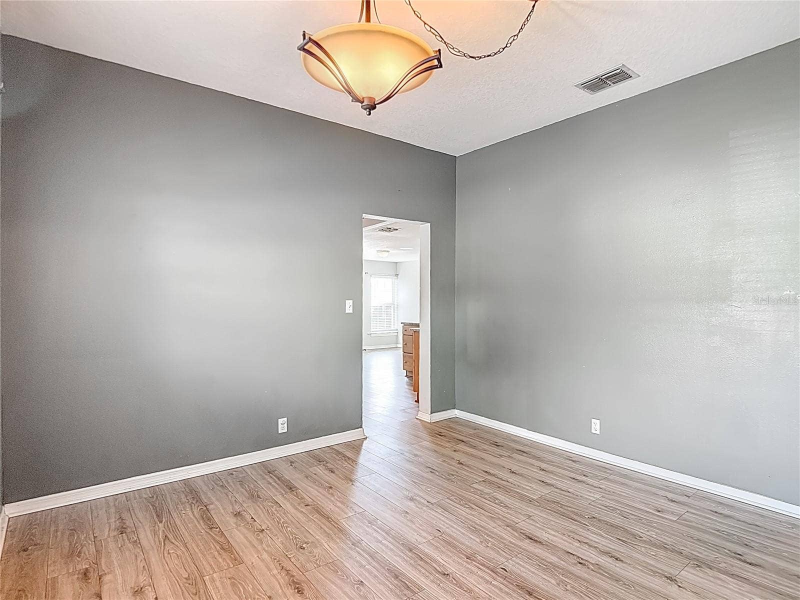 3002 W ARCH STREET, Tampa, FL 33607