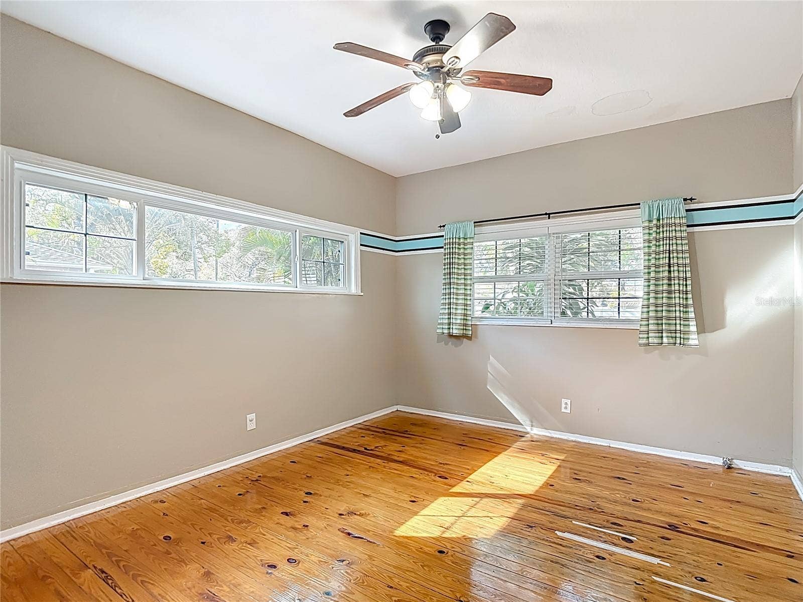 3002 W ARCH STREET, Tampa, FL 33607