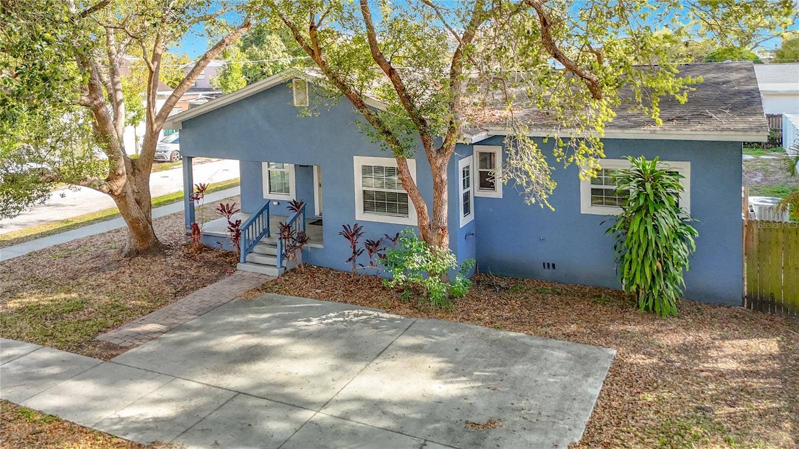 3002 W ARCH STREET, Tampa, FL 33607