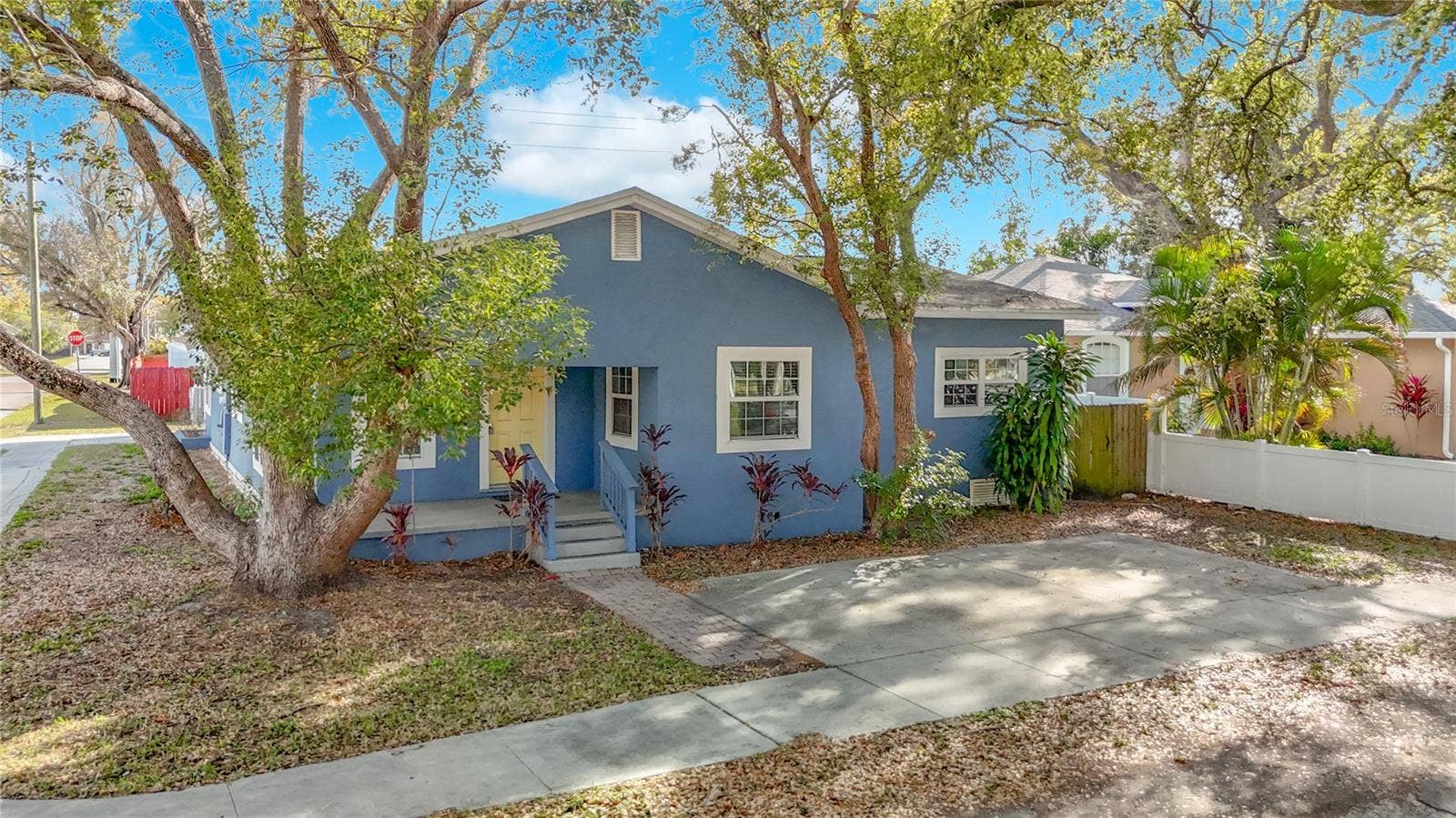 3002 W ARCH STREET, Tampa, FL 33607