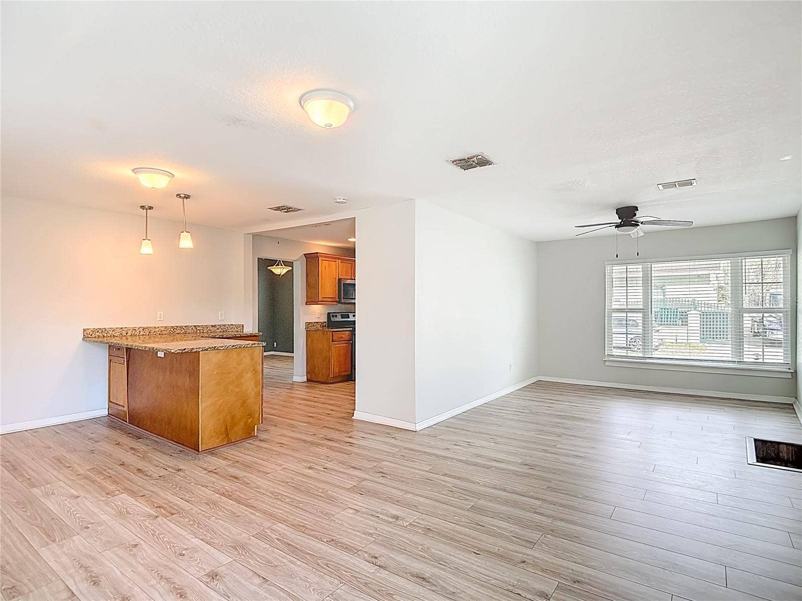 3002 W ARCH STREET, Tampa, FL 33607