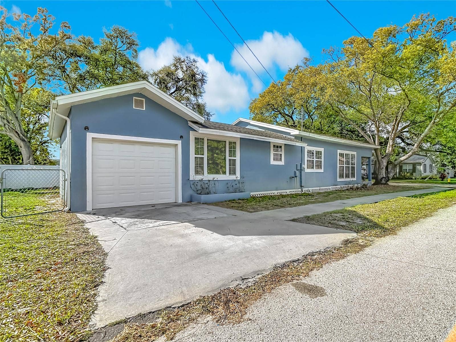 3002 W ARCH STREET, Tampa, FL 33607