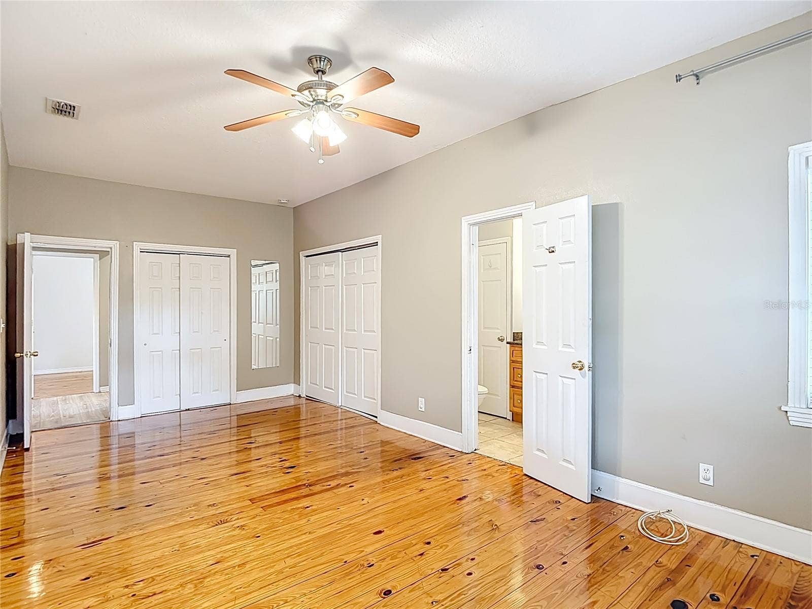 3002 W ARCH STREET, Tampa, FL 33607