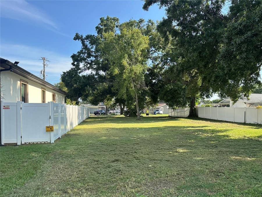Property photo for 2710 W LAKE AVENUE, Tampa, FL