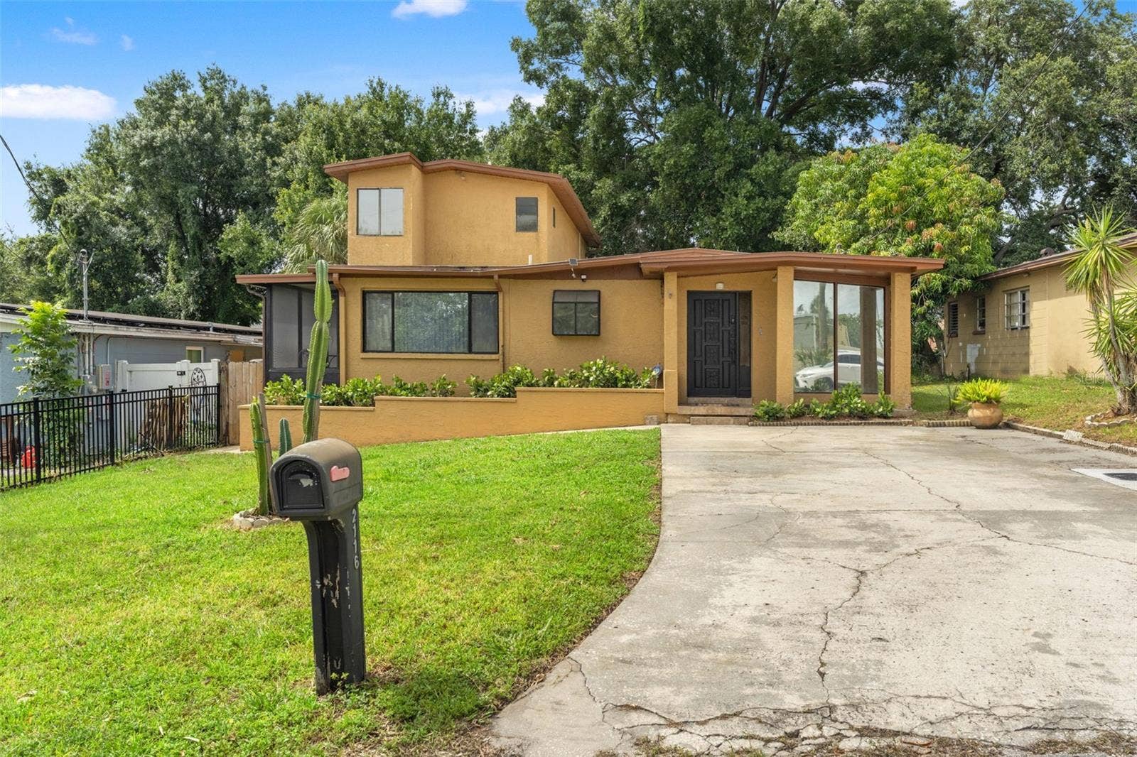 2116 W ABDELLA STREET, Tampa, FL 33607 2116 W ABDELLA STREET, Tampa, FL 33607