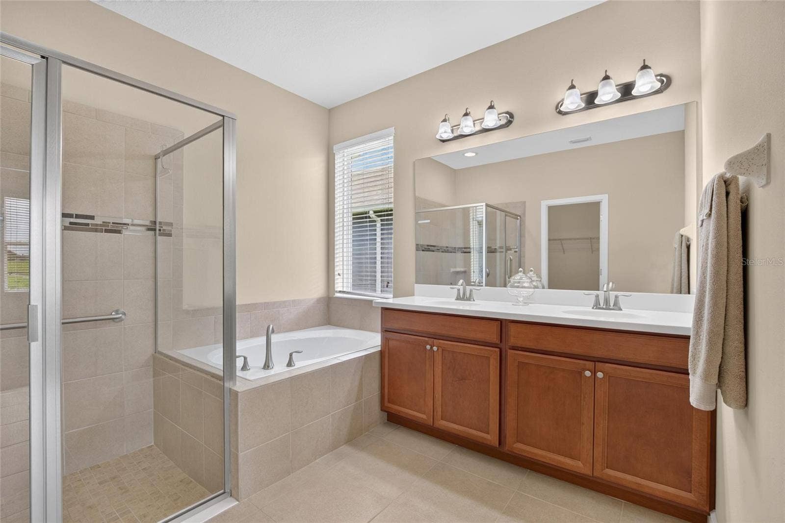 13328 PALMERA VISTA DRIVE, Riverview, FL 33579 13328 PALMERA VISTA DRIVE, Riverview, FL 33579