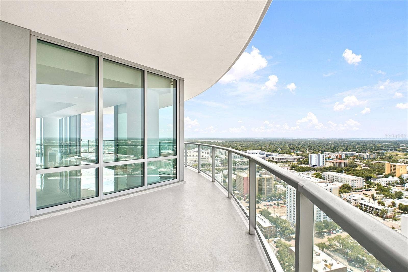 400 CENTRAL AVENUE, #2901, St Petersburg, FL 33701 400 CENTRAL AVENUE, #2901, St Petersburg, FL 33701