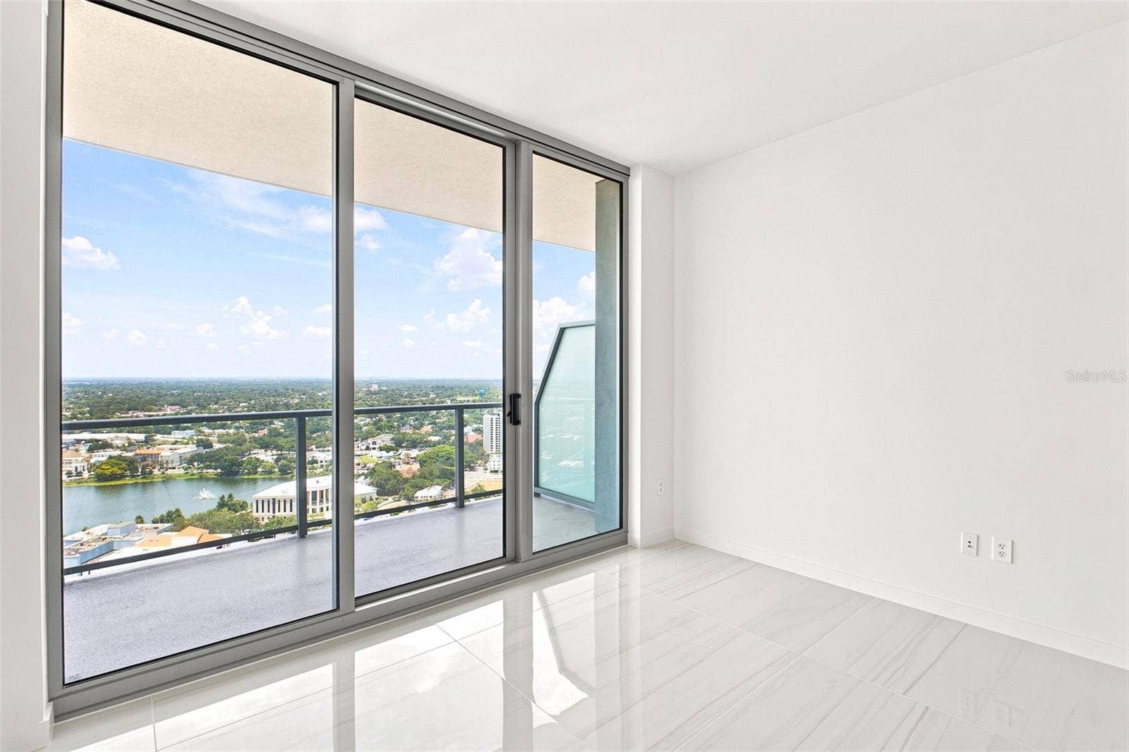 400 CENTRAL AVENUE, #2901, St Petersburg, FL 33701 400 CENTRAL AVENUE, #2901, St Petersburg, FL 33701