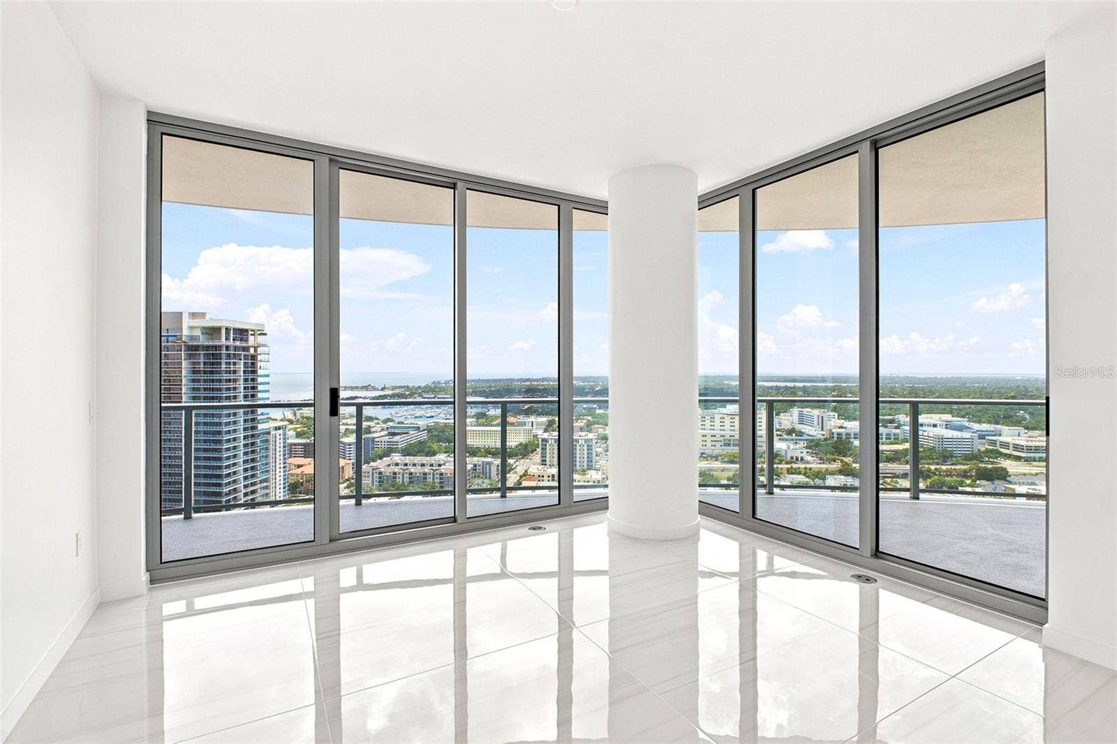 400 CENTRAL AVENUE, #2901, St Petersburg, FL 33701 400 CENTRAL AVENUE, #2901, St Petersburg, FL 33701