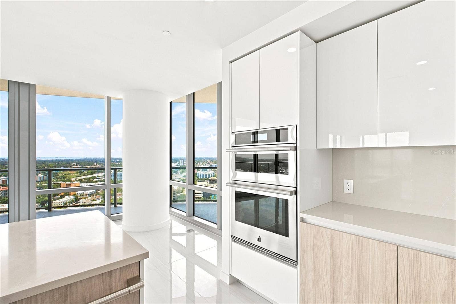 400 CENTRAL AVENUE, #2901, St Petersburg, FL 33701 400 CENTRAL AVENUE, #2901, St Petersburg, FL 33701