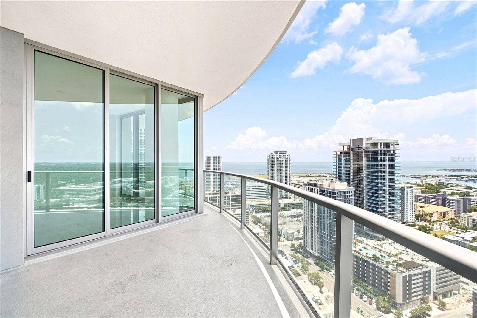 400 CENTRAL AVENUE, #2901, St Petersburg, FL 33701 400 CENTRAL AVENUE, #2901, St Petersburg, FL 33701