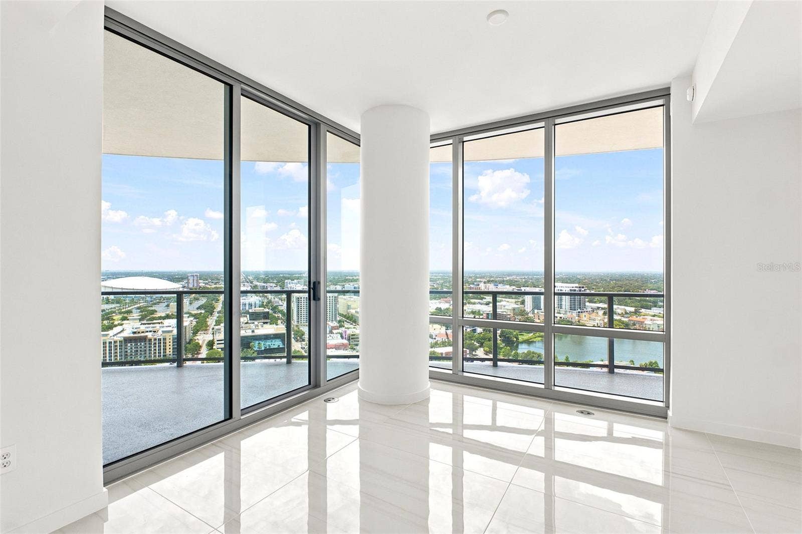 400 CENTRAL AVENUE, #2901, St Petersburg, FL 33701 400 CENTRAL AVENUE, #2901, St Petersburg, FL 33701