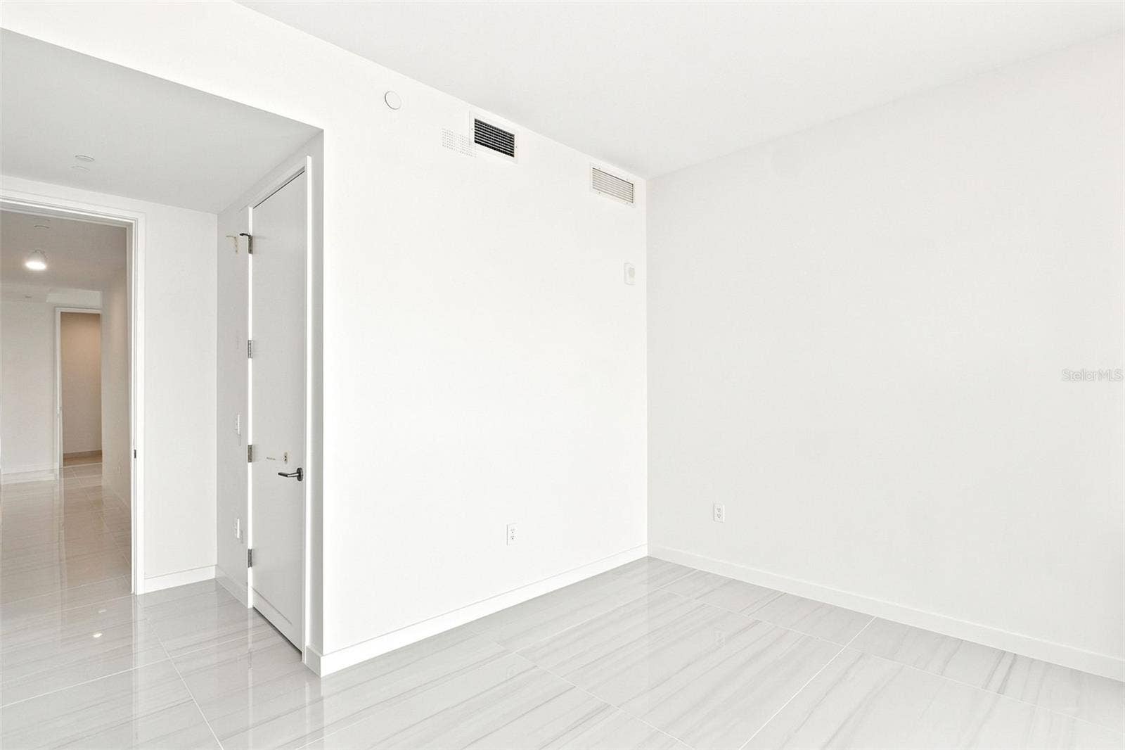 400 CENTRAL AVENUE, #2901, St Petersburg, FL 33701 400 CENTRAL AVENUE, #2901, St Petersburg, FL 33701