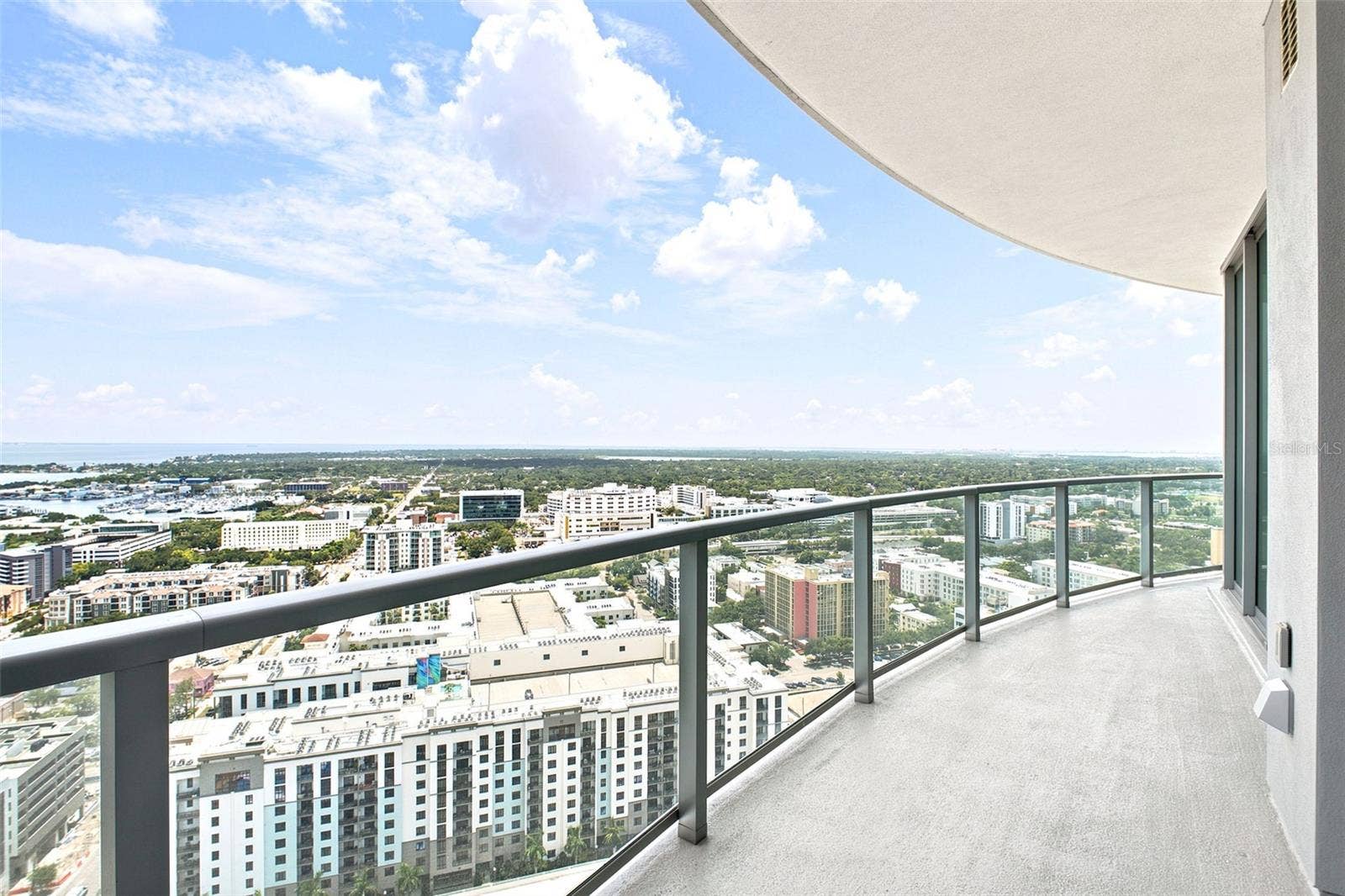 400 CENTRAL AVENUE, #2901, St Petersburg, FL 33701 400 CENTRAL AVENUE, #2901, St Petersburg, FL 33701