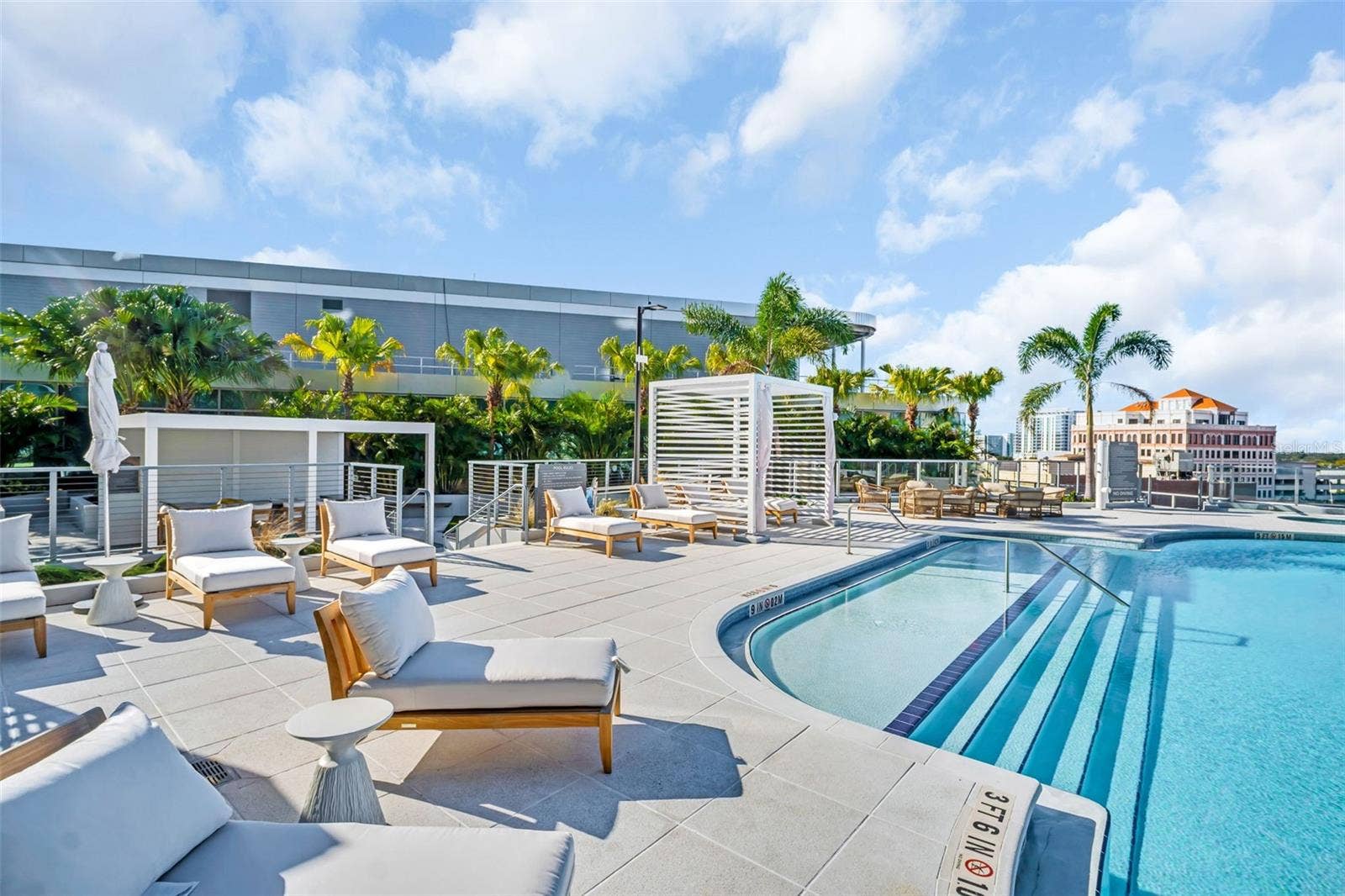 400 CENTRAL AVENUE, #2901, St Petersburg, FL 33701 400 CENTRAL AVENUE, #2901, St Petersburg, FL 33701