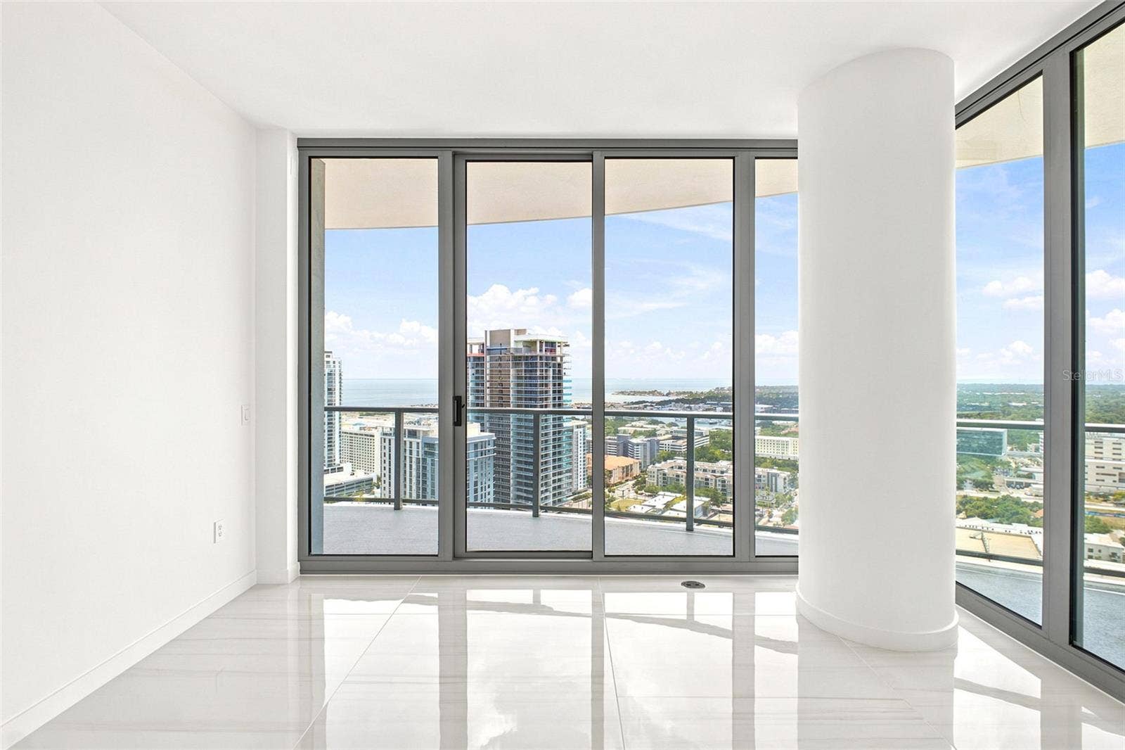 400 CENTRAL AVENUE, #2901, St Petersburg, FL 33701 400 CENTRAL AVENUE, #2901, St Petersburg, FL 33701