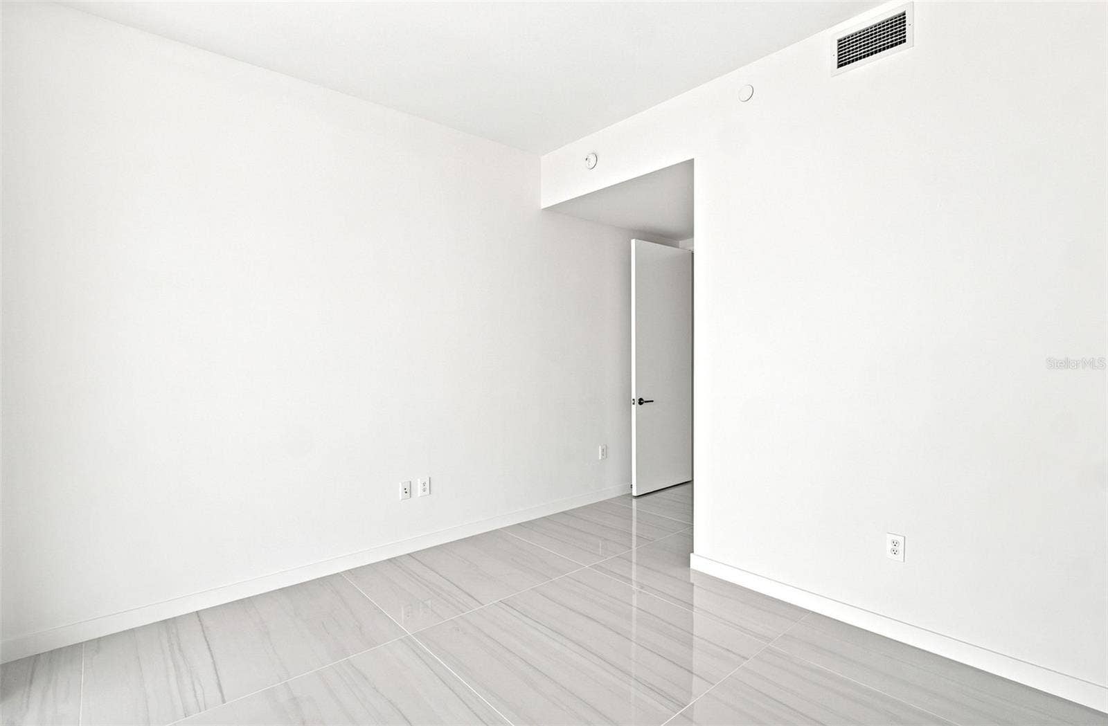400 CENTRAL AVENUE, #2901, St Petersburg, FL 33701 400 CENTRAL AVENUE, #2901, St Petersburg, FL 33701