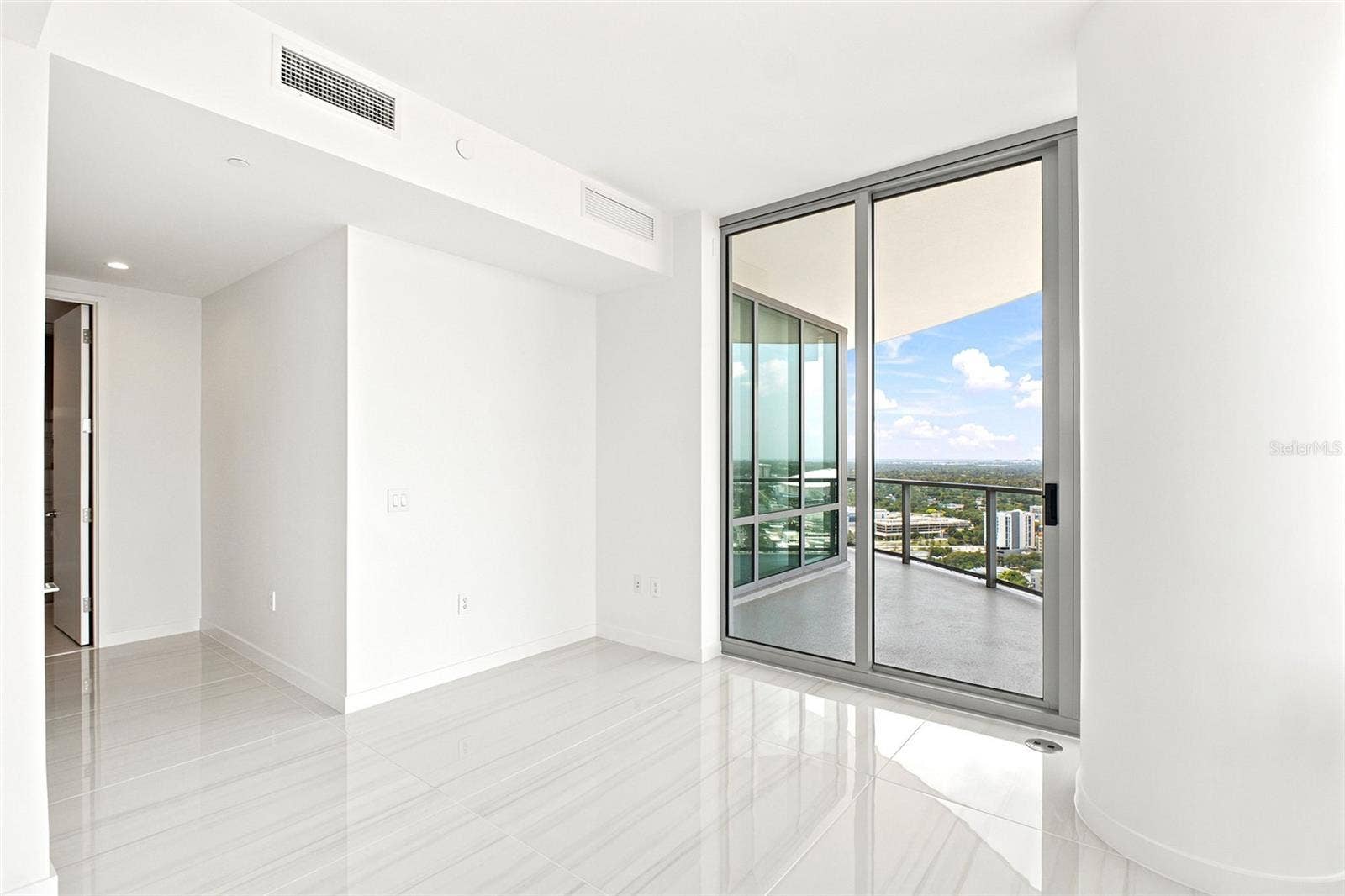400 CENTRAL AVENUE, #2901, St Petersburg, FL 33701 400 CENTRAL AVENUE, #2901, St Petersburg, FL 33701