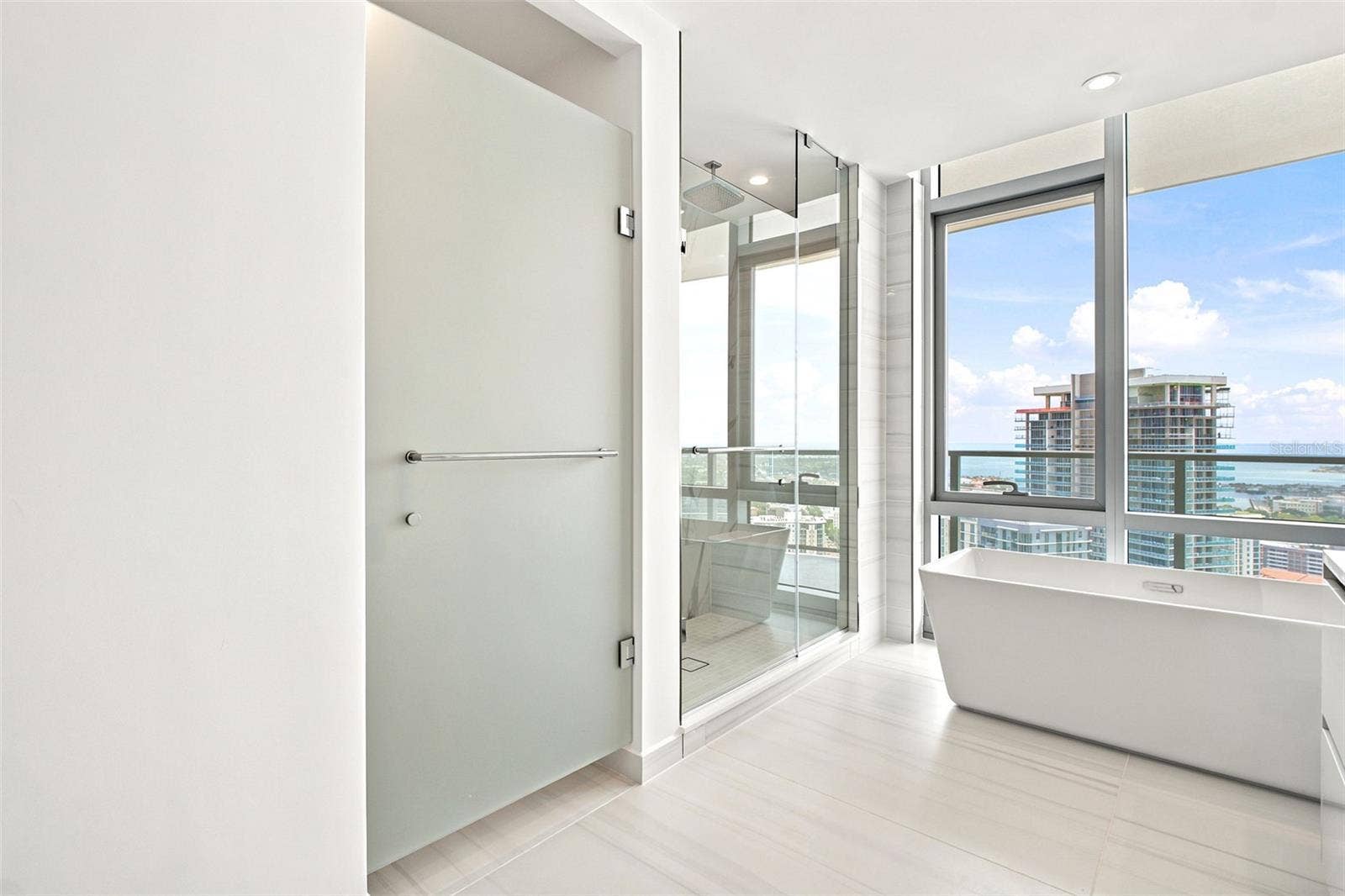 400 CENTRAL AVENUE, #2901, St Petersburg, FL 33701 400 CENTRAL AVENUE, #2901, St Petersburg, FL 33701