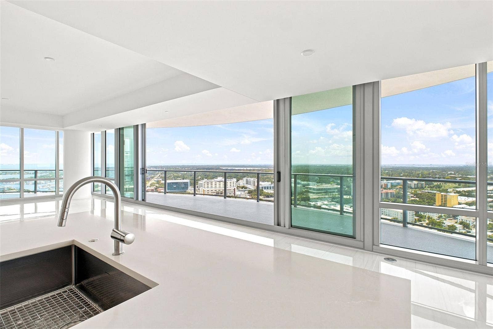 400 CENTRAL AVENUE, #2901, St Petersburg, FL 33701 400 CENTRAL AVENUE, #2901, St Petersburg, FL 33701