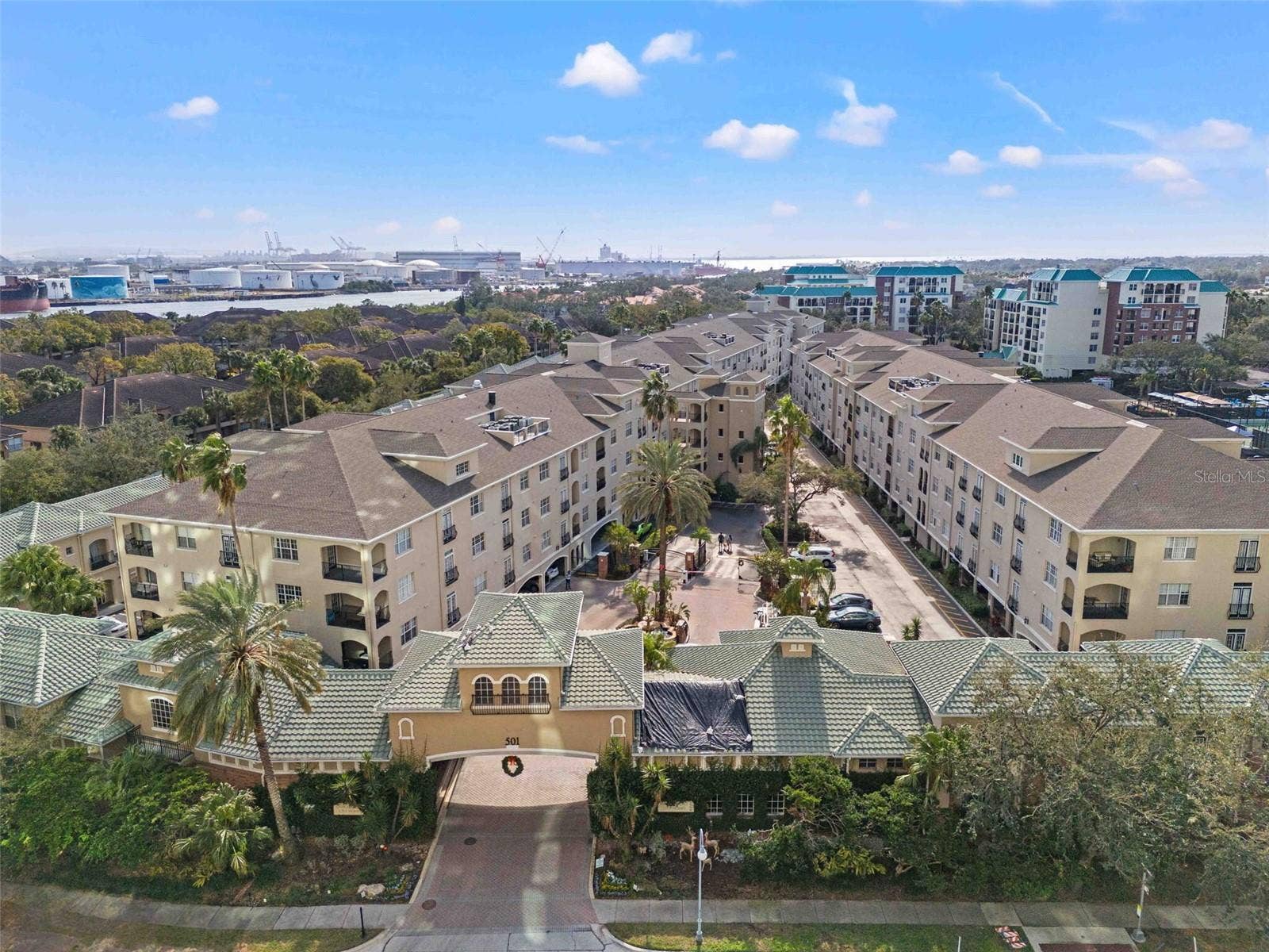 501 KNIGHTS RUN AVENUE, #2111, Tampa, FL 33602 501 KNIGHTS RUN AVENUE, #2111, Tampa, FL 33602