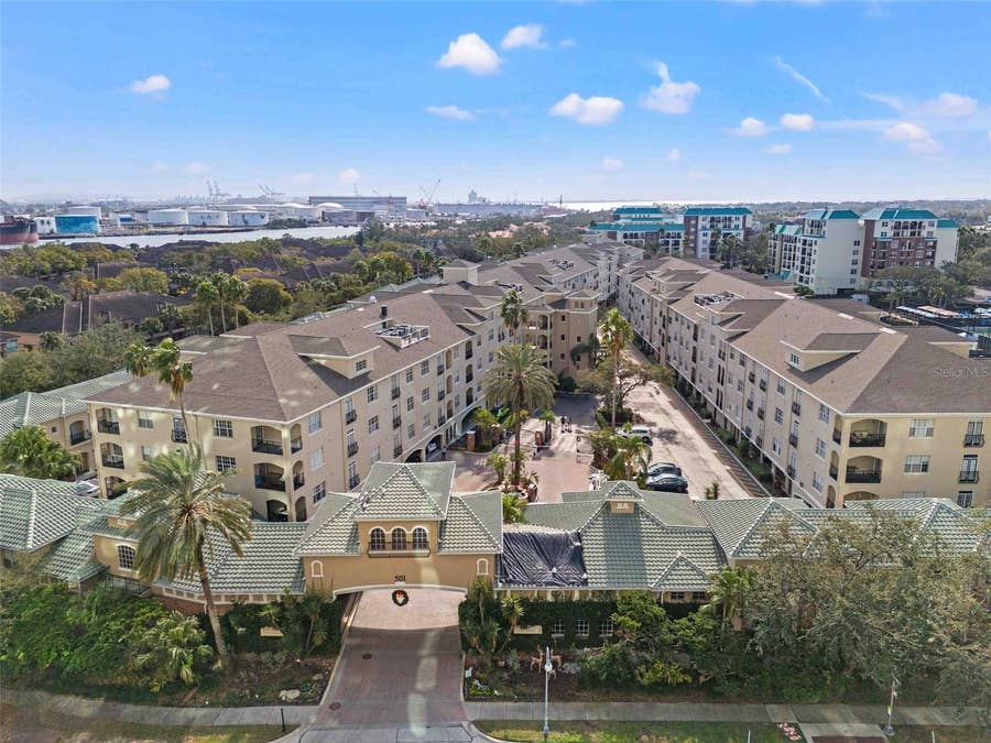 Property photo for 501 KNIGHTS RUN AVENUE, #2111, Tampa, FL