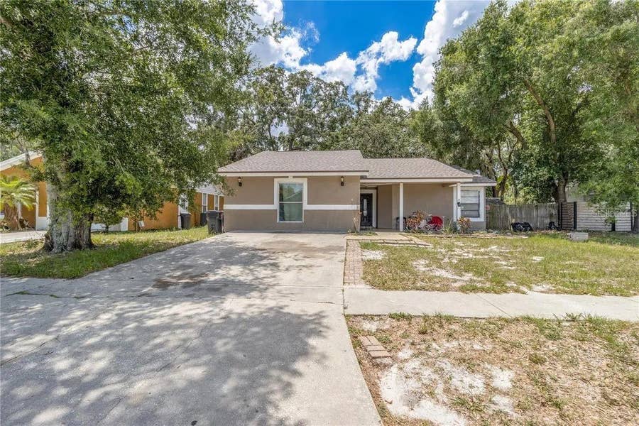 Property photo for Tampa, FL
