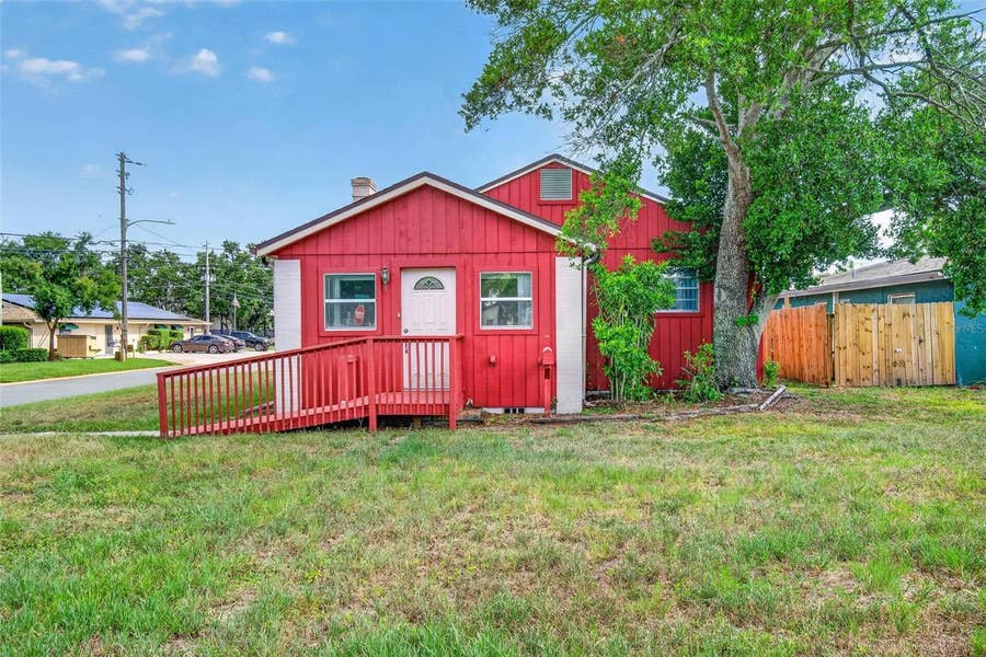 Property photo for 2600 25TH AVENUE N, St Petersburg, FL