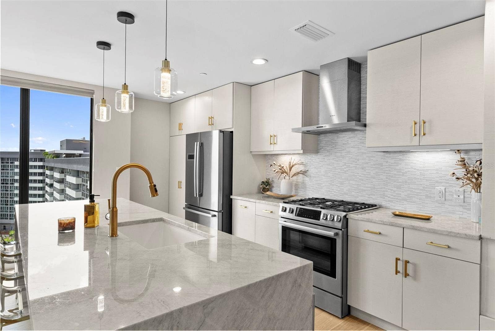 199 DALI BOULEVARD, #1001, St Petersburg, FL 33701