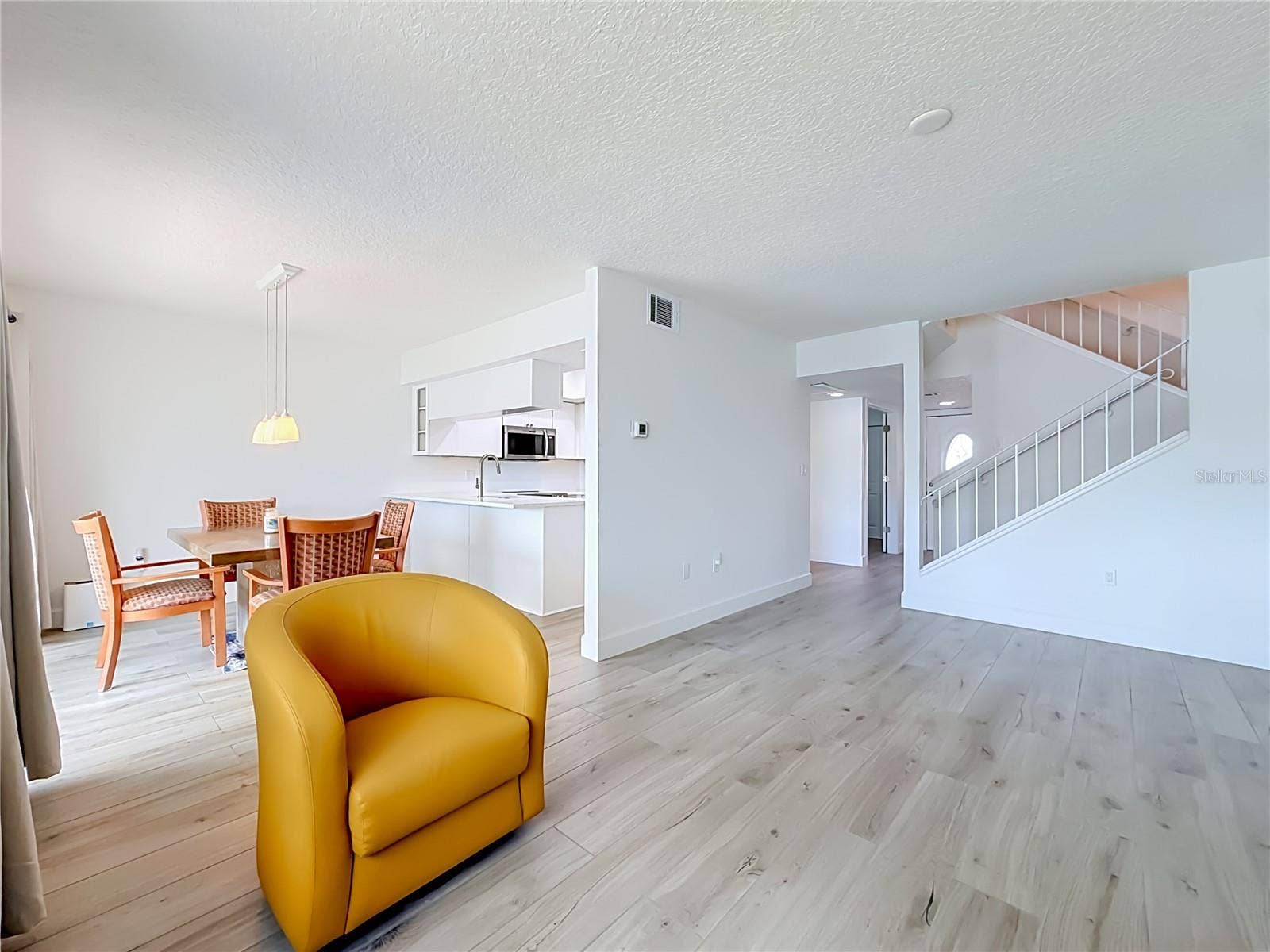 6537 CAPE HATTERAS WAY NE, #2, St Petersburg, FL 33702